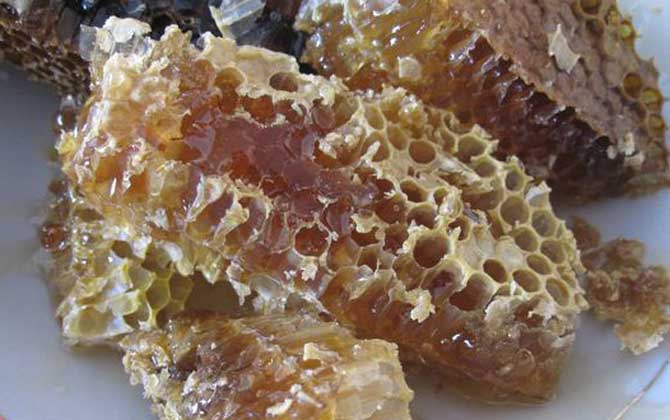 百花蜜的功效與作用及食用方法 百花蜜