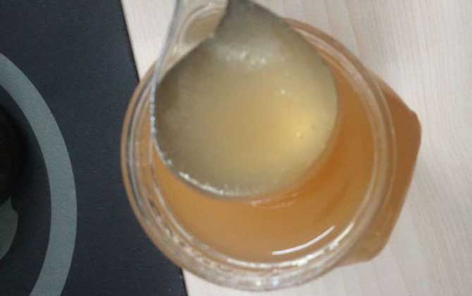 藿香蜜的作用與功效及食用方法 藿香蜜